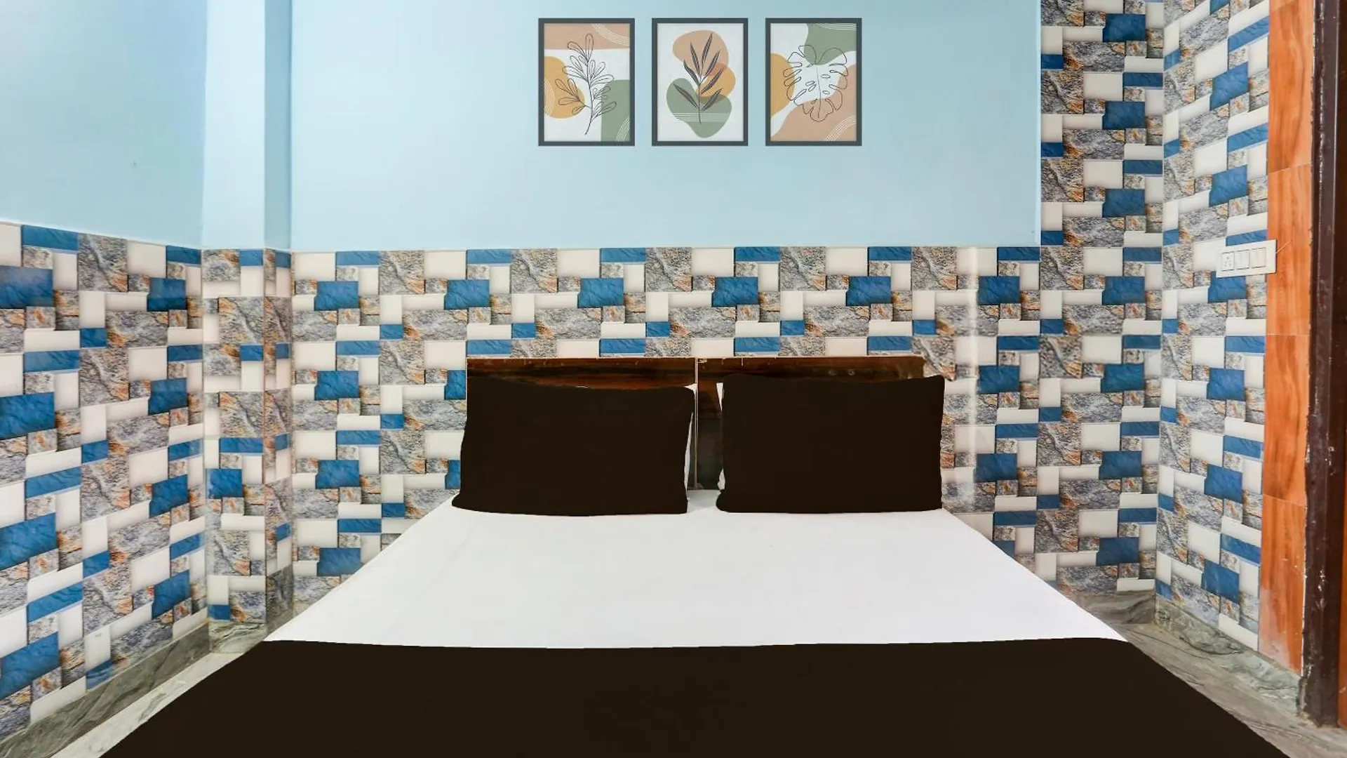 Hotel O Silver Town Residency Delhi