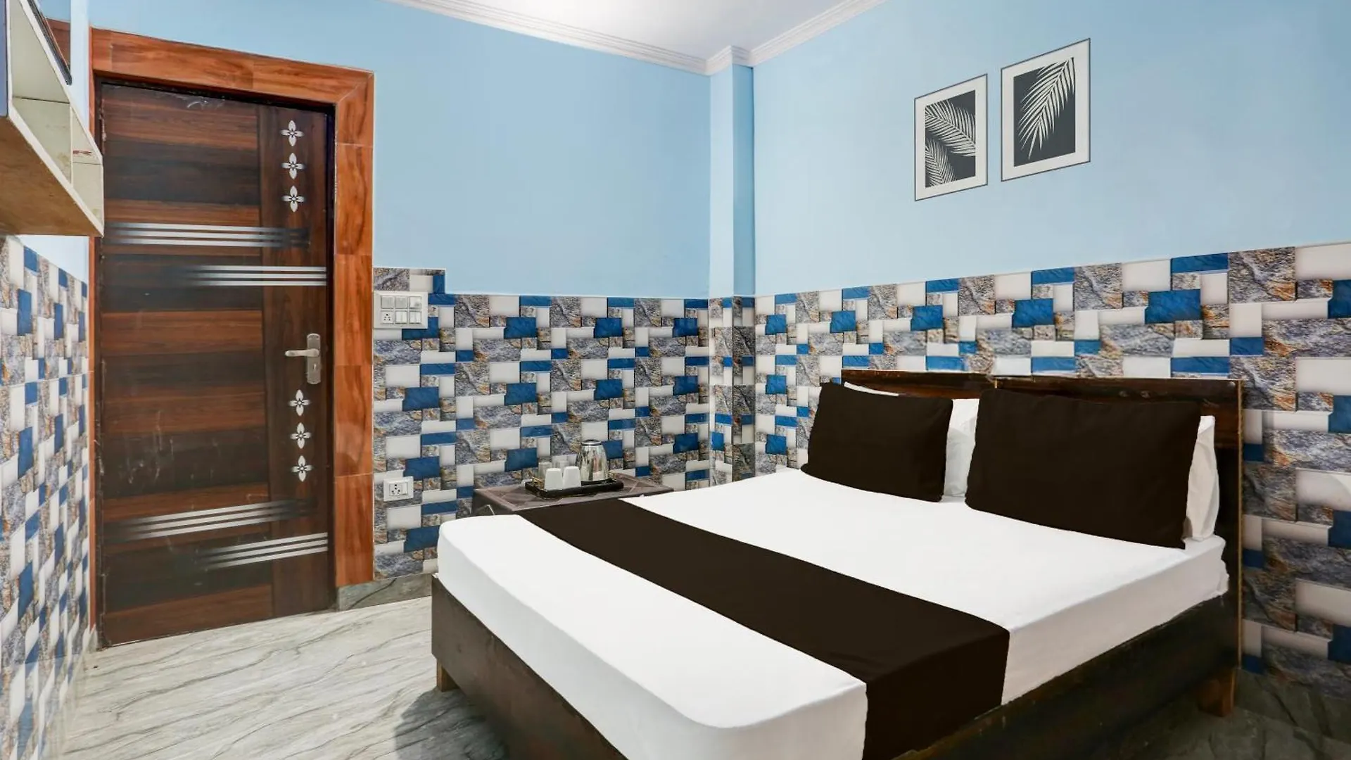 Hotel O Silver Town Residency Delhi  3*, Delhi (National Capital Territory of India)